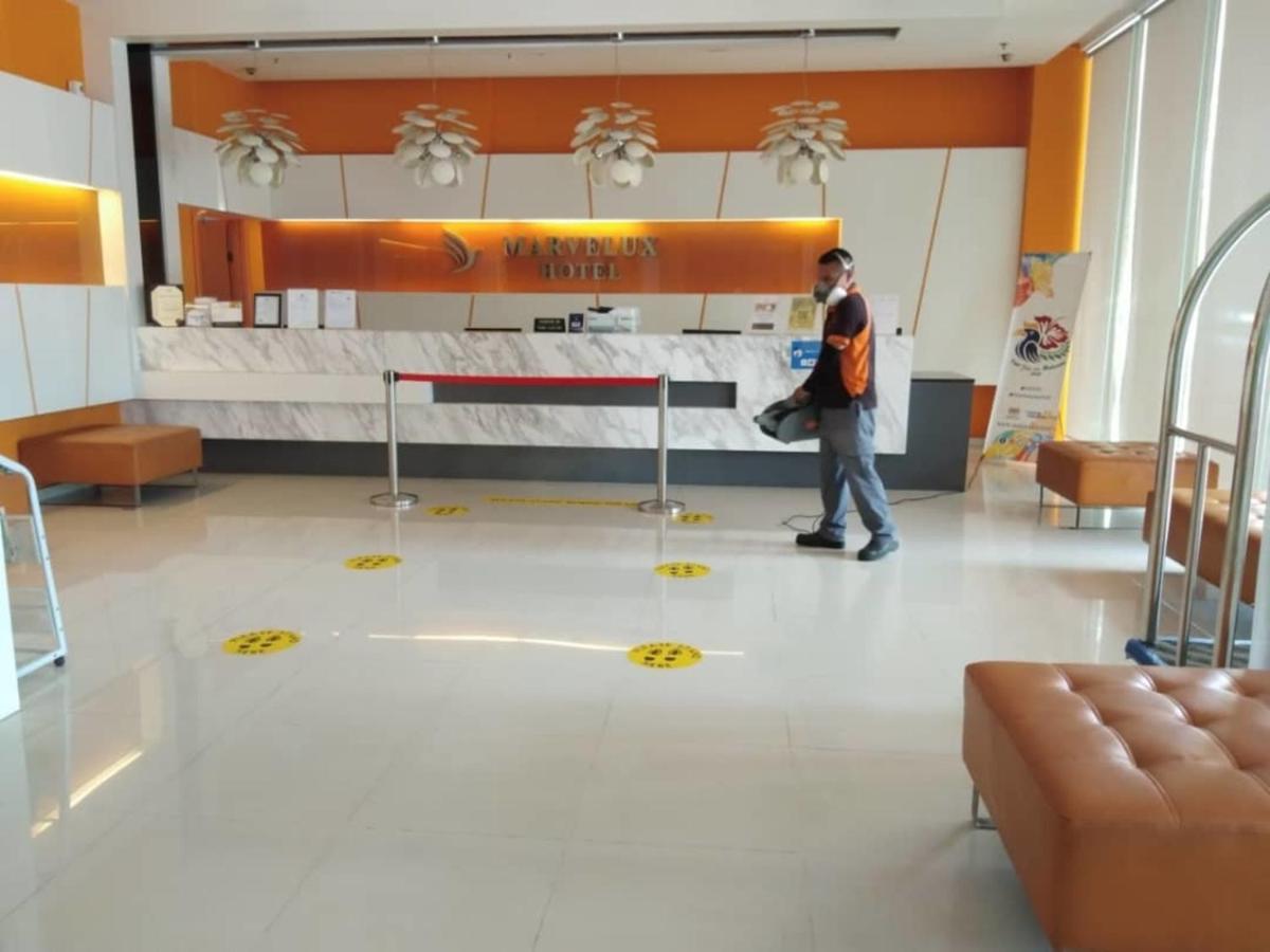 Marvelux Hotel Malacca Buitenkant foto