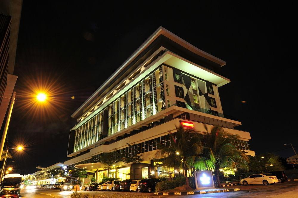 Marvelux Hotel Malacca Buitenkant foto