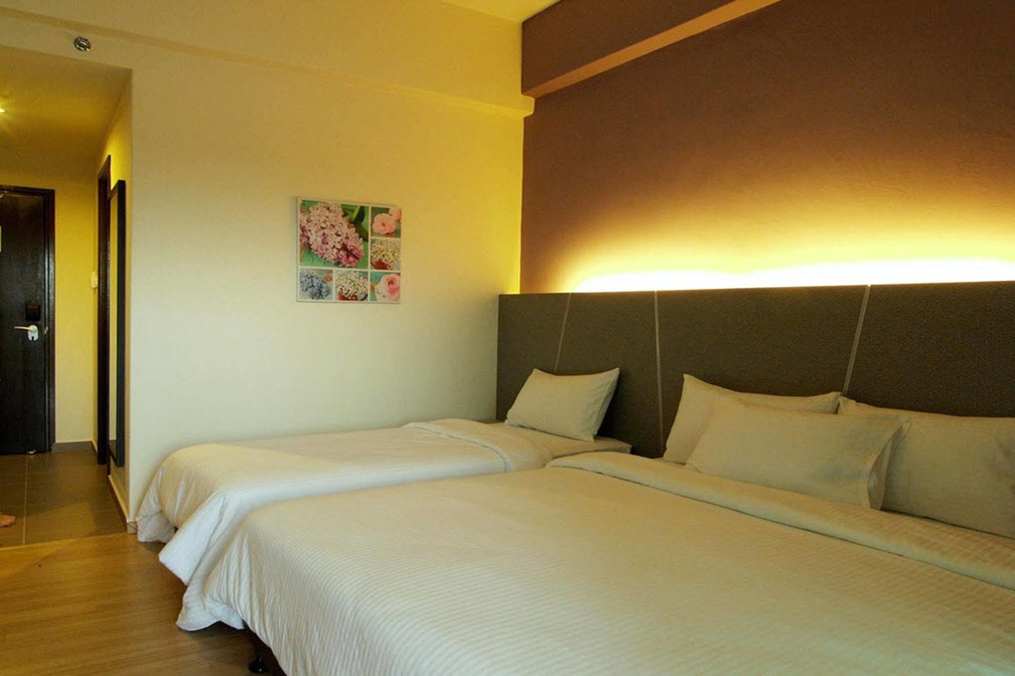 Marvelux Hotel Malacca Buitenkant foto