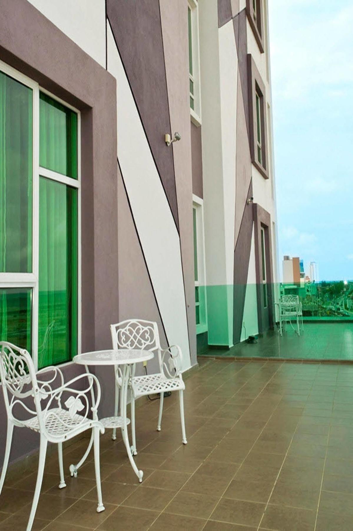 Marvelux Hotel Malacca Buitenkant foto